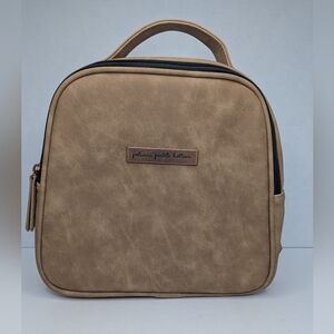 Petunia Pickle Bottom Insulated Bottle Bag Tote Limited Addition Brioche Color